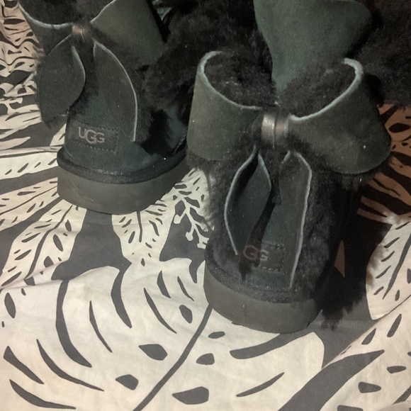 UGG Women's Black Boots with Suede Exterior - Picture 8 of 10